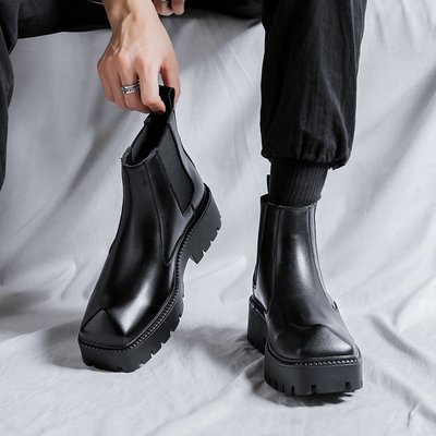 切爾西馬丁靴男士小眾冬季黑色英倫風中筒靴子增高厚底高幫機車靴