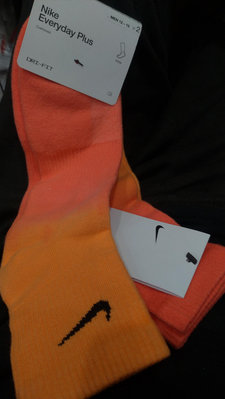 Nike襪女版-側邊黑勾漸層長襪兩入組 橘