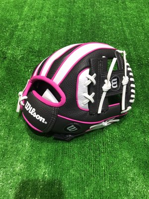 棒球世界全新Wilson國小用棒球手套 特價 10吋特價白黑粉紅配色