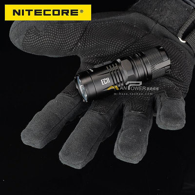 極致優品 Nitecore奈特科爾EC11手電筒 微型強光可充電手電 900流明 HW586