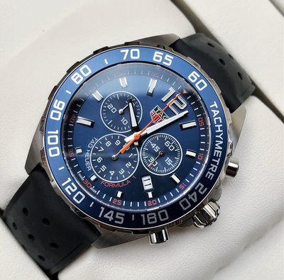 TAG HEUER Formula 1 藍色面錶盤 黑色橡膠錶帶 石英 三眼計時 男士手錶 CAZ1014.FT8024