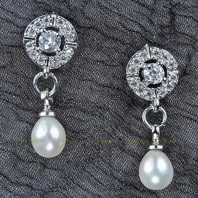珍珠林~水滴晶鑽天然淡水珍珠針式耳環-白珍珠#829