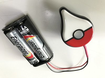 Pokemon GO Plus寶可夢自動手環改裝2AA乾電池 電力可撐幾個月 寶可夢手環改裝外接2 顆AA三號電池UM3