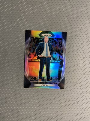 Mike Budenholzer prizm silver 銀亮特卡 2021公鹿冠軍教練卡