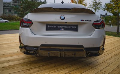 【天翊國際】BMW G42 220 240 P款 熱壓 碳纖維 尾翼