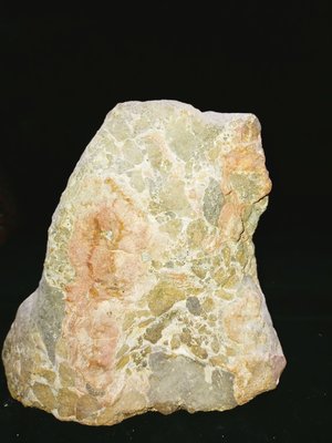 D0077_1 風化石奇石彩石多彩礦石(2.7kg) 長19cm寬10cm高16cm 多彩奇珍異石