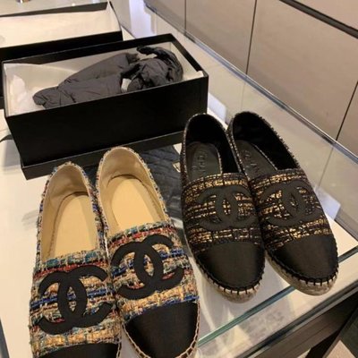 【BLACK A】精品Chanel 2019 早秋高級手工坊系列埃及風 編織斜紋軟呢／金色小羊皮 漁夫鞋鉛筆鞋 Espadrilles
