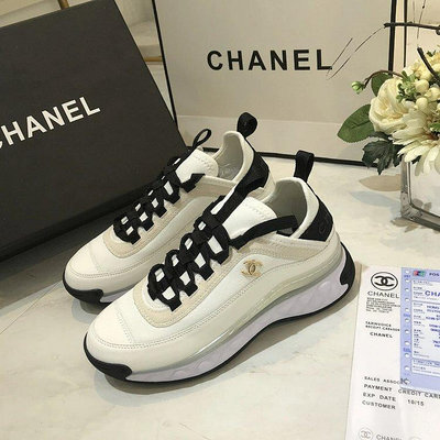 Chanel 香奈兒 2020新款休閑鞋 帶全套包裝 碼數：35-40 下單備注尺碼\n