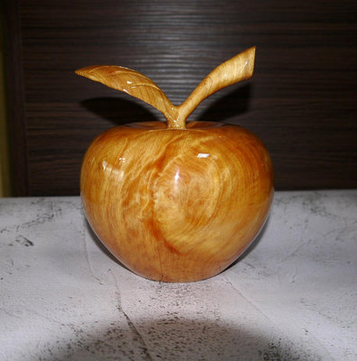 2號 台灣 檸檬味 黃檜蘋果 ~(非檜木盒、龍柏、牛樟、樟木、肖楠、紅檜、崖柏) / 材穩、味道清香/蘋安