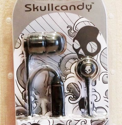 大降價！全新 Skullcandy INK'D 黑色有麥克風耳塞式耳機，送禮自用皆宜！低價起標無底價！免運費！