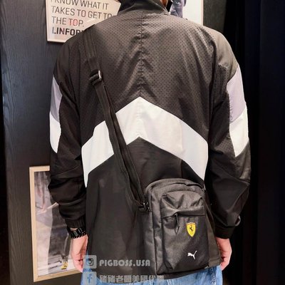 【豬豬老闆】PUMA Ferrari 法拉利 黑色 側背包 單肩包 小包 休閒 運動 男女款 07956702