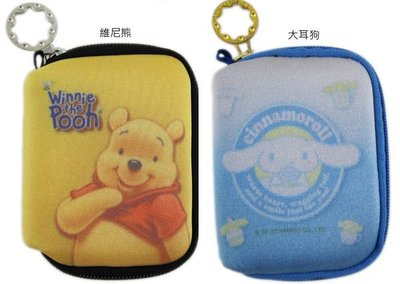 【卡漫迷】 彈力膠數碼防護袋 ㊣版 維尼熊 Winnie mp3 手機 相機袋 ~ 3 2 0元