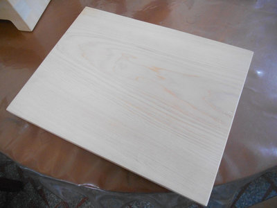 買家kenny專用訂製台灣檜木板30X23X1.5公分含油漆下標處