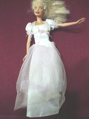 1998 MATTEL INC., BARBIE DOLL 芭比娃娃  11.5"二手藏品 金髮有修過 白色衣服