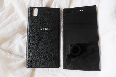 絕版收藏精品手機 LG PRADA Phone by LG 3.0 無電池無配件，不知好壞，以零件品出售