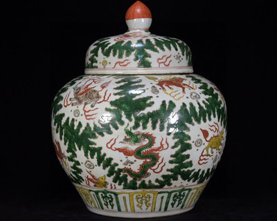 中國古瓷 大明嘉靖年制 五彩祥瑞獸紋蓋罐 單價9000RT高40厘米 直徑33厘米-5927