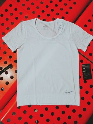 Nike 女 短袖上衣 短T 快速排汗 運動上衣 排汗衣 尺寸：XS~XL