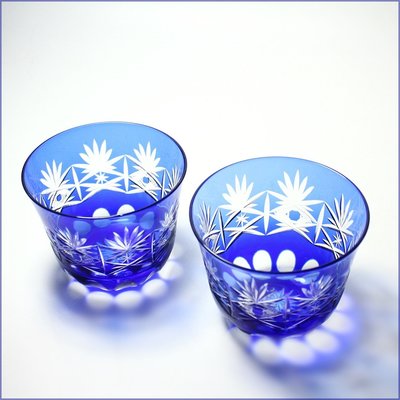 【桑園の】日本刀切玻璃 藍被笹葉紋 水晶玻璃杯 涼茶杯 切子 兩客 T 3252
