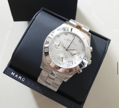 MARC BY MARC JACOBS 銀色不鏽鋼錶帶 石英 三眼計時 女士手錶MBM3100