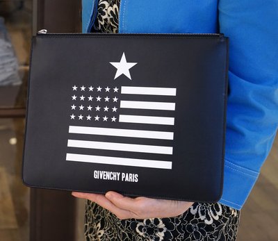 【COCO 精品專賣】Givenchy 紀梵希 Flag Pouch 大型 美國星條旗 手拿包 黑 現貨