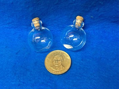［鑫寶貝］ 貝殼DIY (1)手工圓球瓶 玻璃瓶 高2.5公分（全高3.2公分）*寬2.7公分 單價20元 買十送一