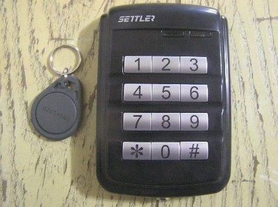 感應刷卡開門 密碼開門  刷卡機 電話總機 電梯 連線 開門 悠遊卡 感應刷卡 語音刷卡