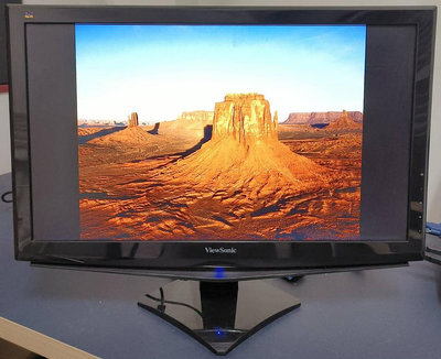 ╰阿曼達小舖╯ 二手良品電腦液晶螢幕 顯示器 ViewSonic 優派 VA2248M-LED 22吋 螢幕監視器 無亮線、無亮點、螢幕沒有破損 特價中