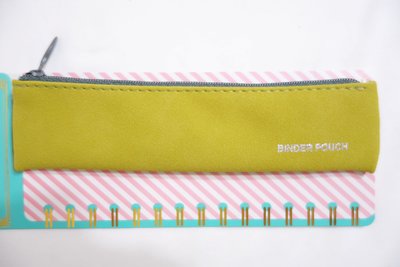 日本進口 炫彩麂皮 筆袋 筆盒  含鬆緊帶 可用於筆記本 記事本  日記本 萬用本  草綠黃色 4色 現貨