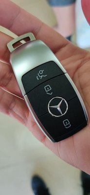 Mercedes-Benz賓士原廠正品W213 E系列汽車晶片鑰匙 智能鑰匙