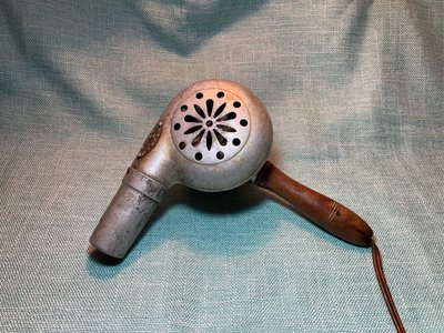 古董吹風機 生產與台灣五零六零年代 鋁身木柄 功能正常