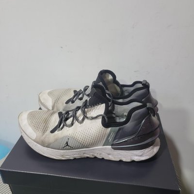 Jordan React Havoc  43”黑白慢跑鞋AR8815-700