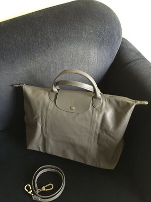 100%全新正品Longchamp小羊皮摺疊包Pliage cuir (L)淺灰