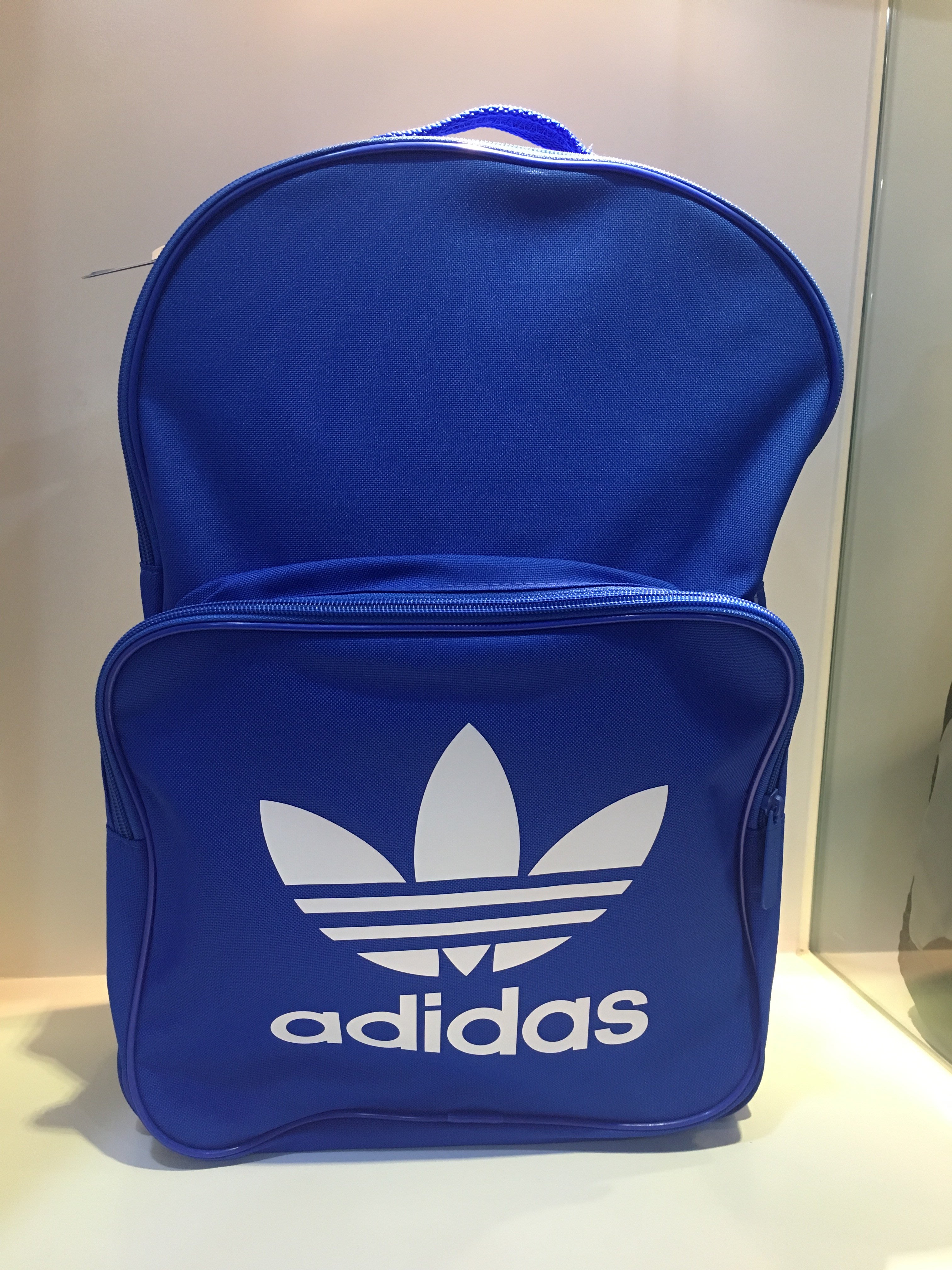 bk6722 adidas