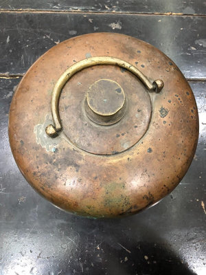 【二手】清代民國銅的熱水。圖五有自然老裂開，可以焊。直徑19厘米，16837【如意坊】擺件  老物件 老貨