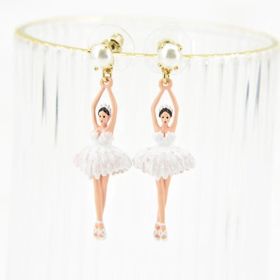 【MOMO生活館】Les Nereides 森系法式 手工琺瑯 天鵝湖 芭蕾女孩 耳環耳夾 項鏈