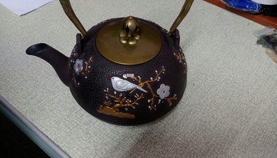 全新日式喜上眉梢生鐵壺 ～實品拍攝/鑄鐵茶壺 生鐵壺～居家擺飾或泡茶的最佳選擇，只有一件，歡迎收藏