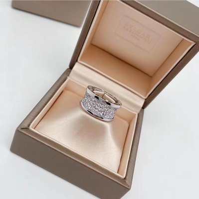 專櫃正品 BVLGARI 寶格麗 B ZERO1 18K白金 滿天星鑲鑽戒指 有50和52號（ 特價福利品！優惠出清換現金 ）