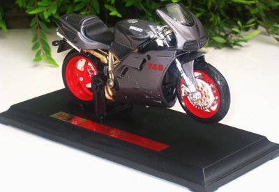 【Maisto精品車模】Ducati 748 灰色 杜卡迪摩托車 重型機車模型 尺寸1/18
