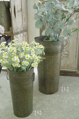 《齊洛瓦鄉村風雜貨》日本zakka雜貨 仿舊復古風造型花器 馬口鐵花器 馬口鐵傘桶 （大）
