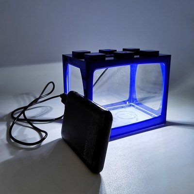 現貨 迷你斗魚辦公室桌面簡約時尚創意魚缸帶USB燈小魚缸小型LED亞克力