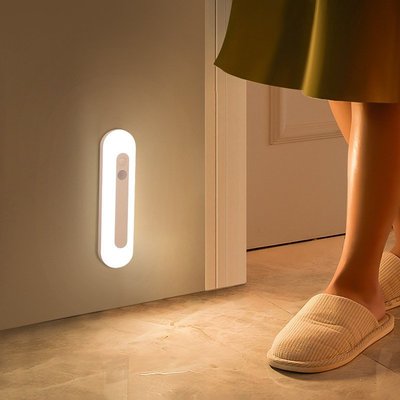 現貨 太陽能燈 感應燈 式led感應地腳燈樓梯間走廊過道家用衣柜床頭小夜燈-來可家居
