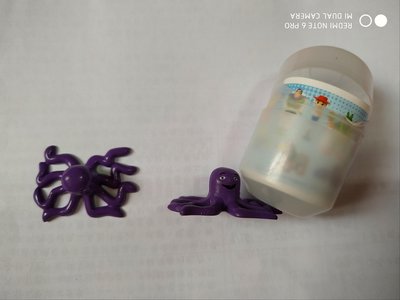 健達奇趣蛋玩具-玩具總動員章魚一個