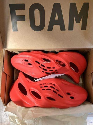 Adidas Yeezy Foam Runner 椰子洞洞鏤空拖鞋 大紅色 GW3355公司級