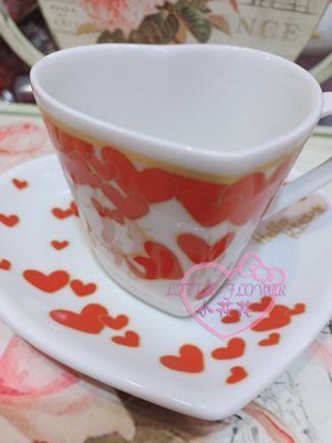 ♥小公主日本精品♥三麗鷗 Hello Kitty 心型馬克杯盤組~8