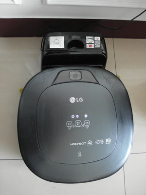 LG樂金-CordZero™ WiFi濕拖清潔機器人-單眼-VR6694TWR