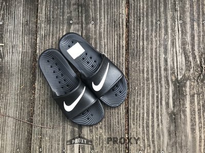 【PROXY】Nike Kawa 黑底大白勾勾 832528-001 GD 拖鞋 運動 防水拖鞋