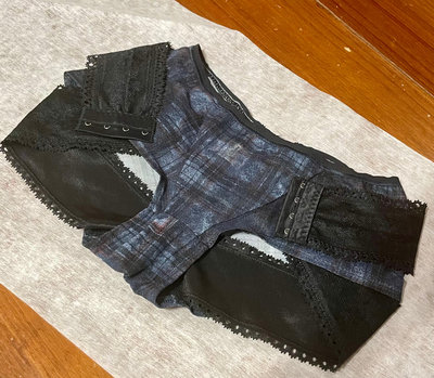 日本製 日本帶回華歌爾束腹內褲 有托臀蕾絲帶 M號 僅試穿 作二手賣
