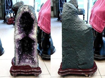 [[晶晶洞洞]]巴西天然紫水晶洞.重54KG.品像美.型態棒.深度深