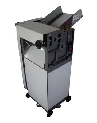 巧騰食品機械 直立式壓麵機