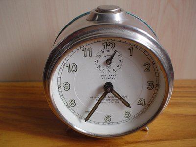 德國古董JUNGHANS BIVOX機械鬧鐘，品相超優，功能正常，保存完美，值得珍藏【A136】